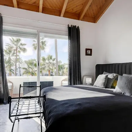 Semesterbostad Frontline Paradise Townhouse